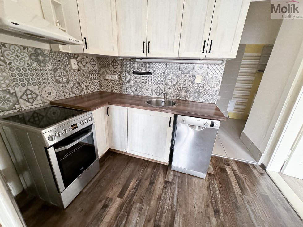 Pronájem bytu 2+kk 44 m², Teplice