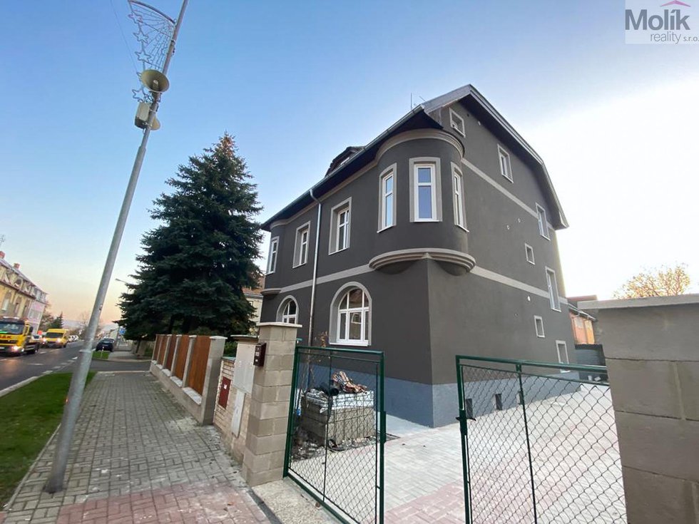 Pronájem bytu 2+1 60 m², Košťany