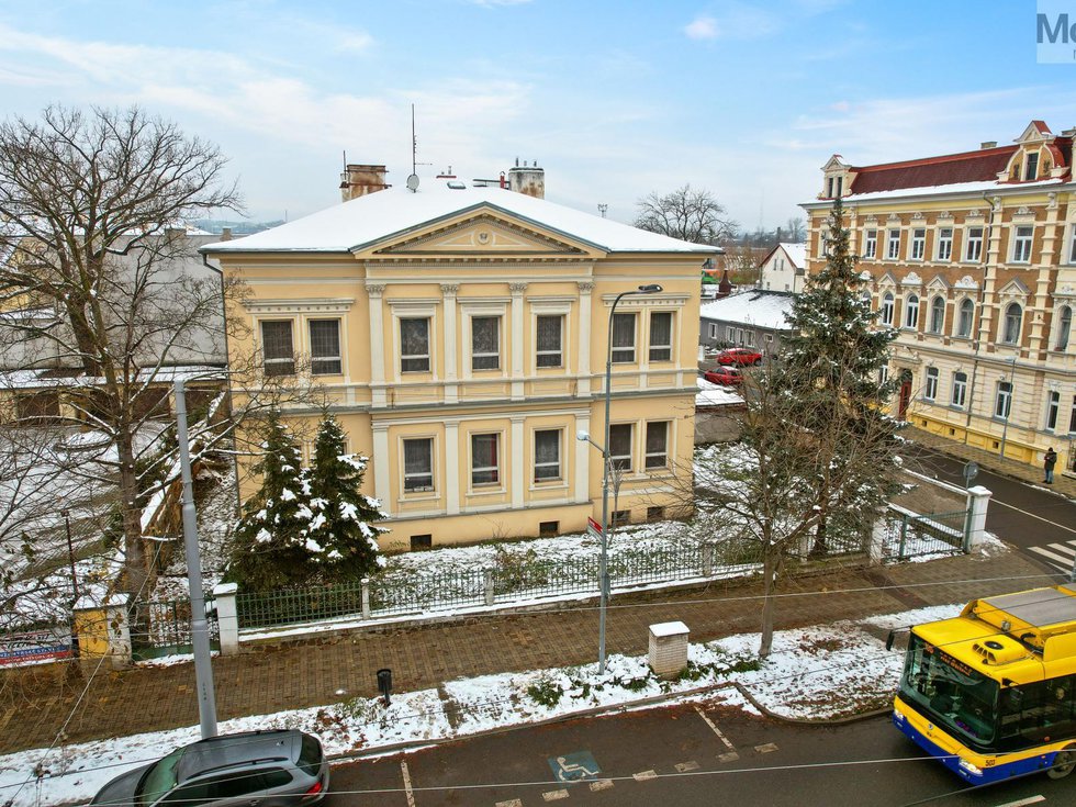 Prodej činžovního domu 877 m², Teplice