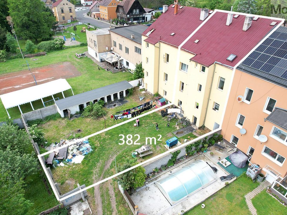 Prodej činžovního domu 250 m², Zabrušany