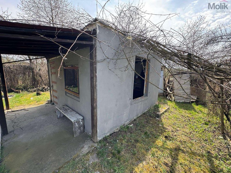 Prodej zahrady 1 m², Obrnice