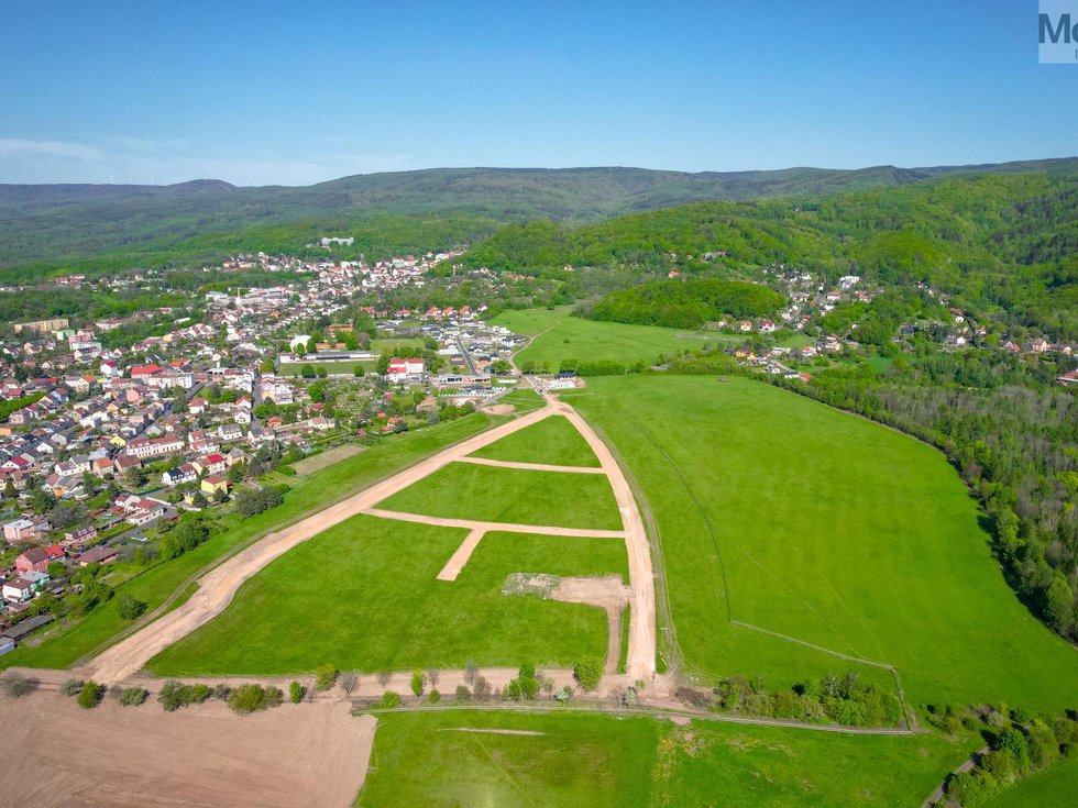 Prodej stavební parcely 871 m², Dubí