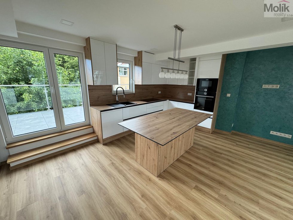 Prodej bytu 3+kk 130 m², Most