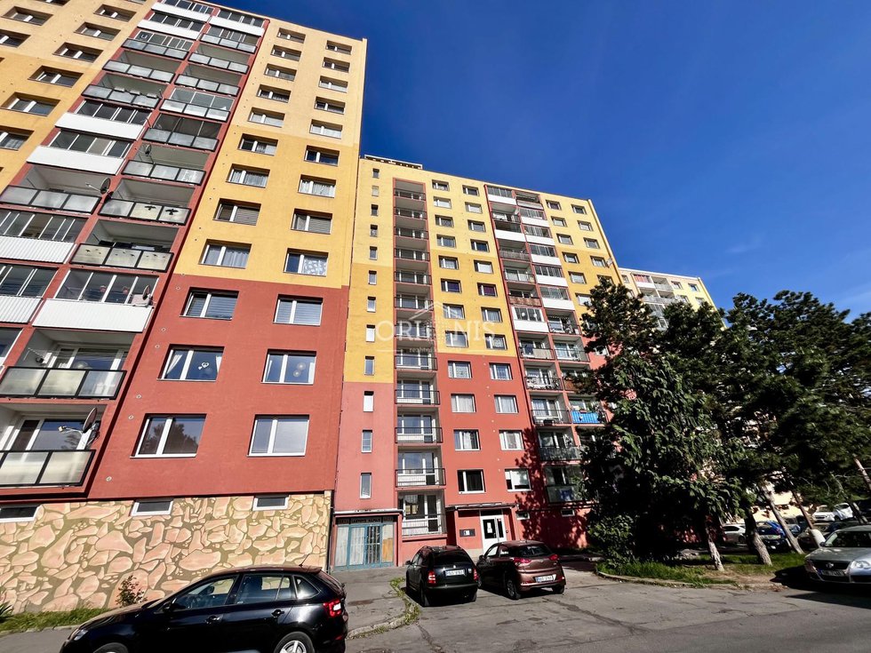 Pronájem bytu 2+1 61 m², Chomutov
