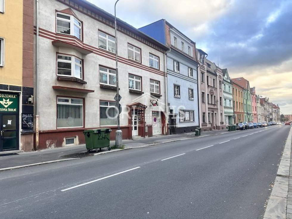 Pronájem kanceláře 22 m², Chomutov