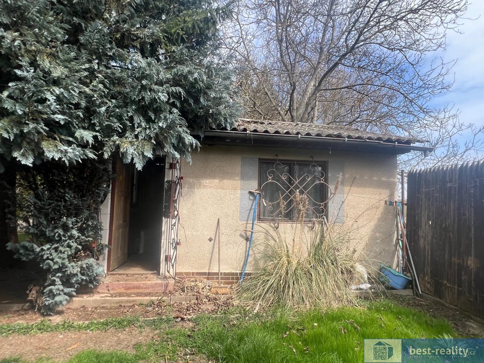 Prodej zahrady 986 m², Veltrusy