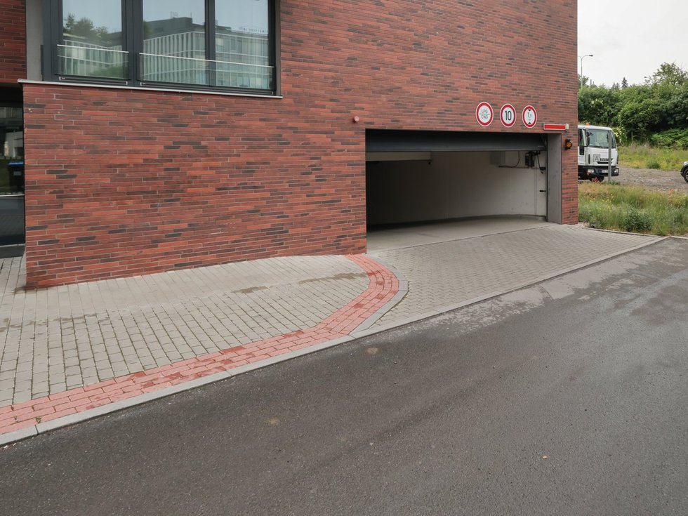 962A5447-1