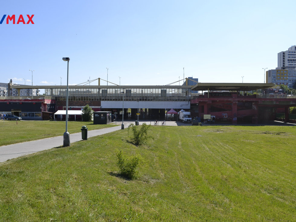 Pronájem obchodu 43 m², Praha