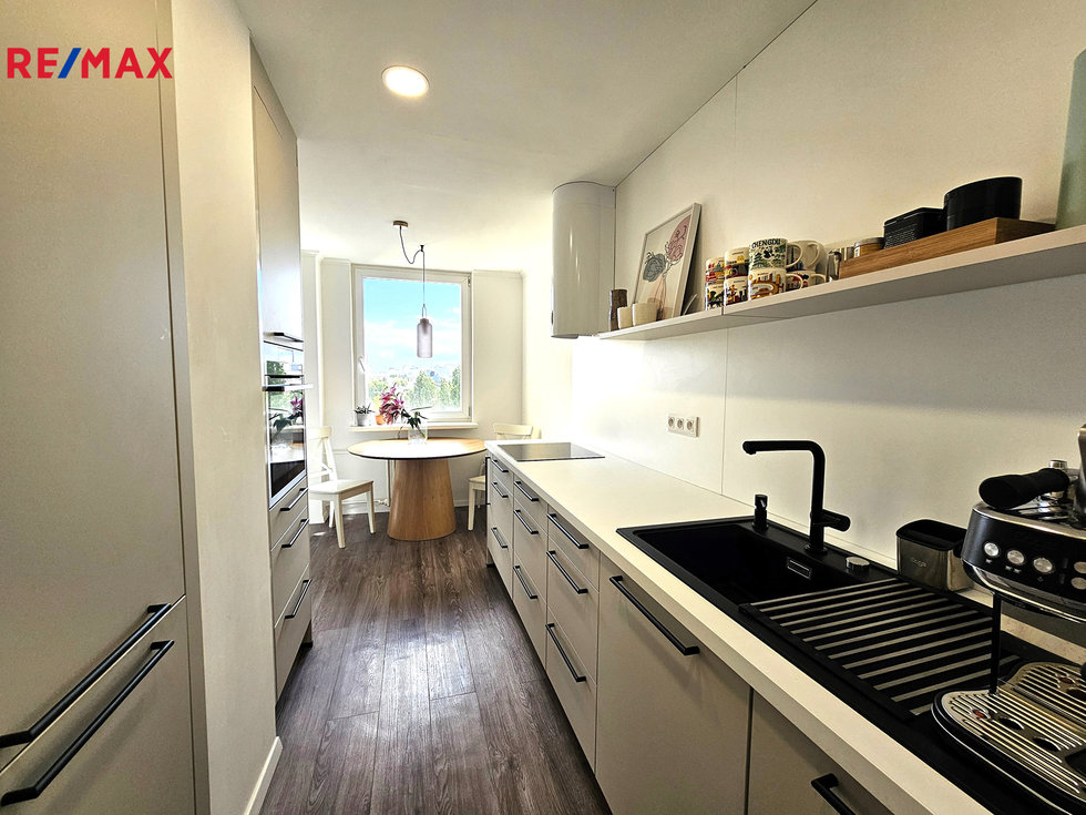 Pronájem bytu 3+1 63 m², Praha