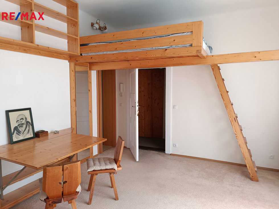 Pronájem bytu 2+1 40 m², Praha