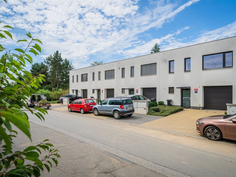 Pronájem rodinného domu 110 m², Praha