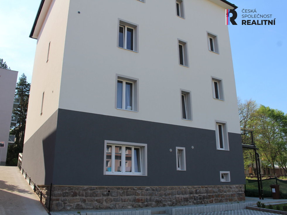 Pronájem bytu 1+kk, garsoniery 34 m², Karlovy Vary