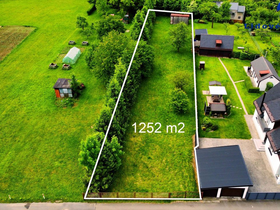 Prodej stavební parcely 1252 m², Dobrá