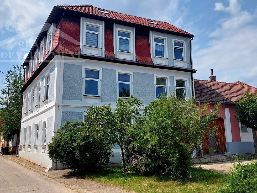 Prodej bytu 2+kk 60 m², Lišov