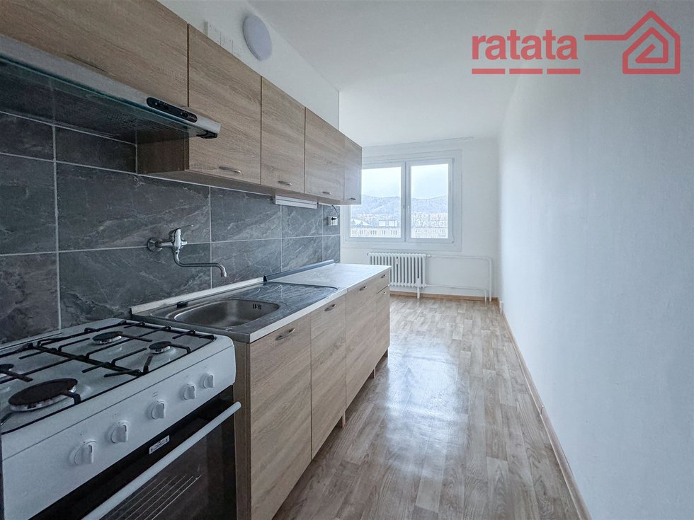 Pronájem bytu 2+1 63 m², Klášterec nad Ohří