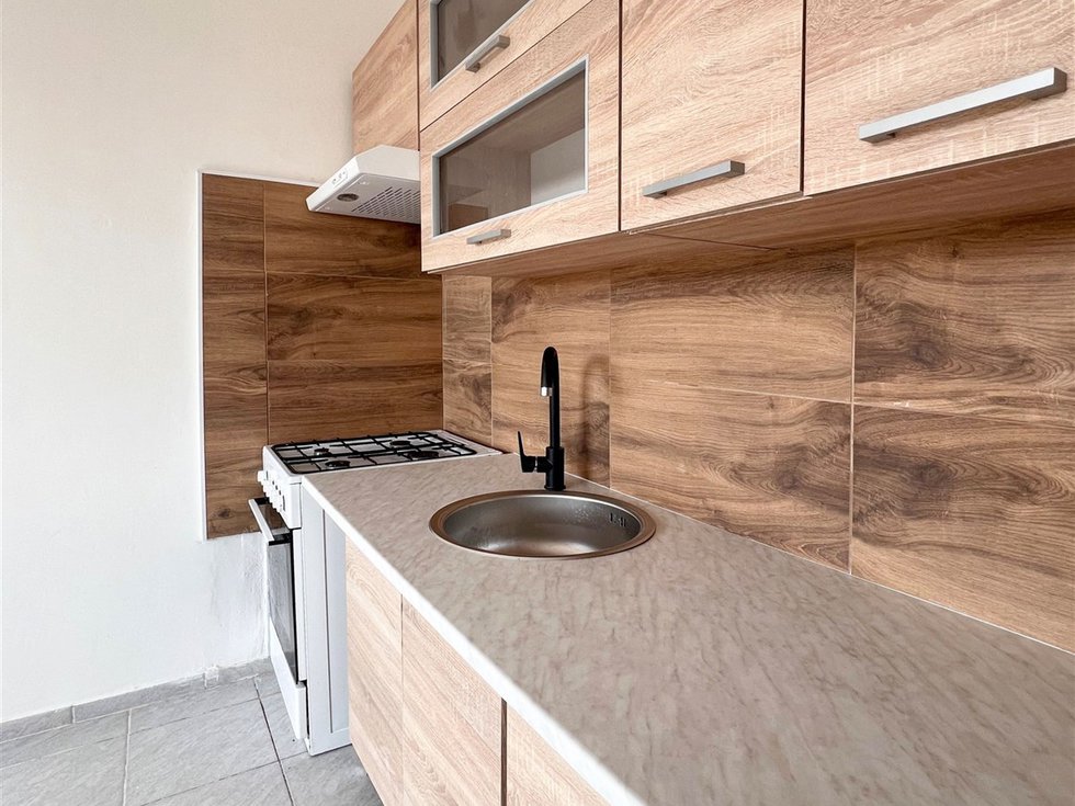 Pronájem bytu 1+1 35 m², Chomutov