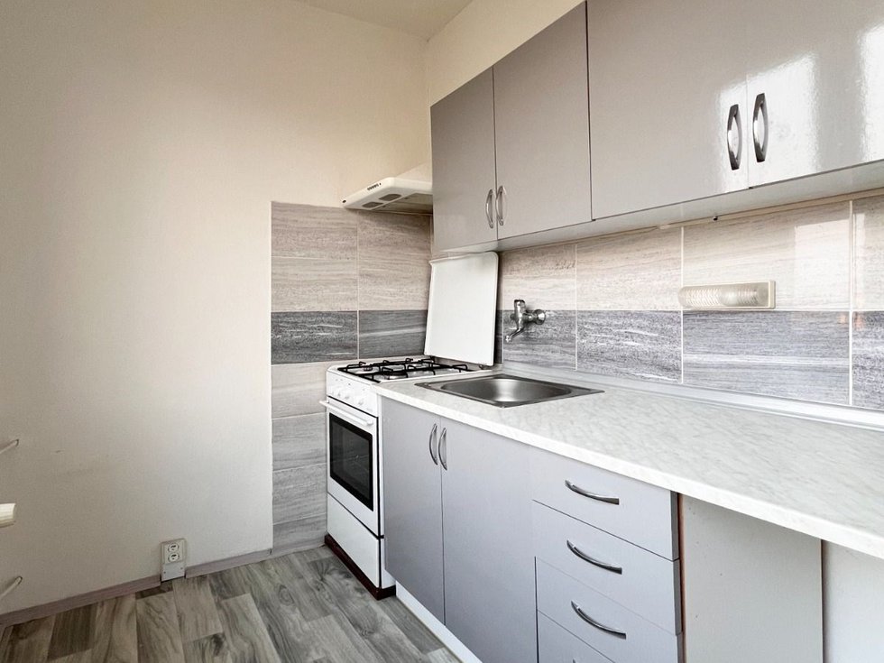 Pronájem bytu 2+1 54 m², Chomutov