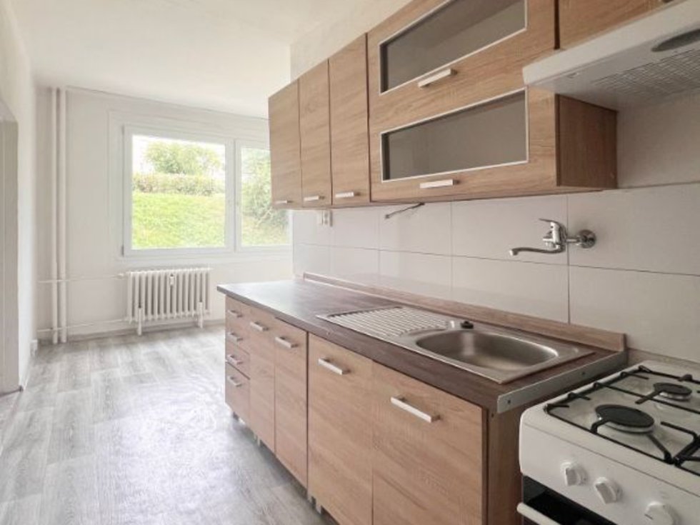 Pronájem bytu 2+1 61 m², Klášterec nad Ohří