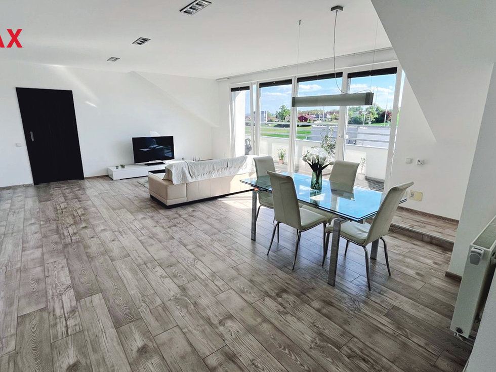 Prodej bytu 4+kk 119 m², Pelhřimov