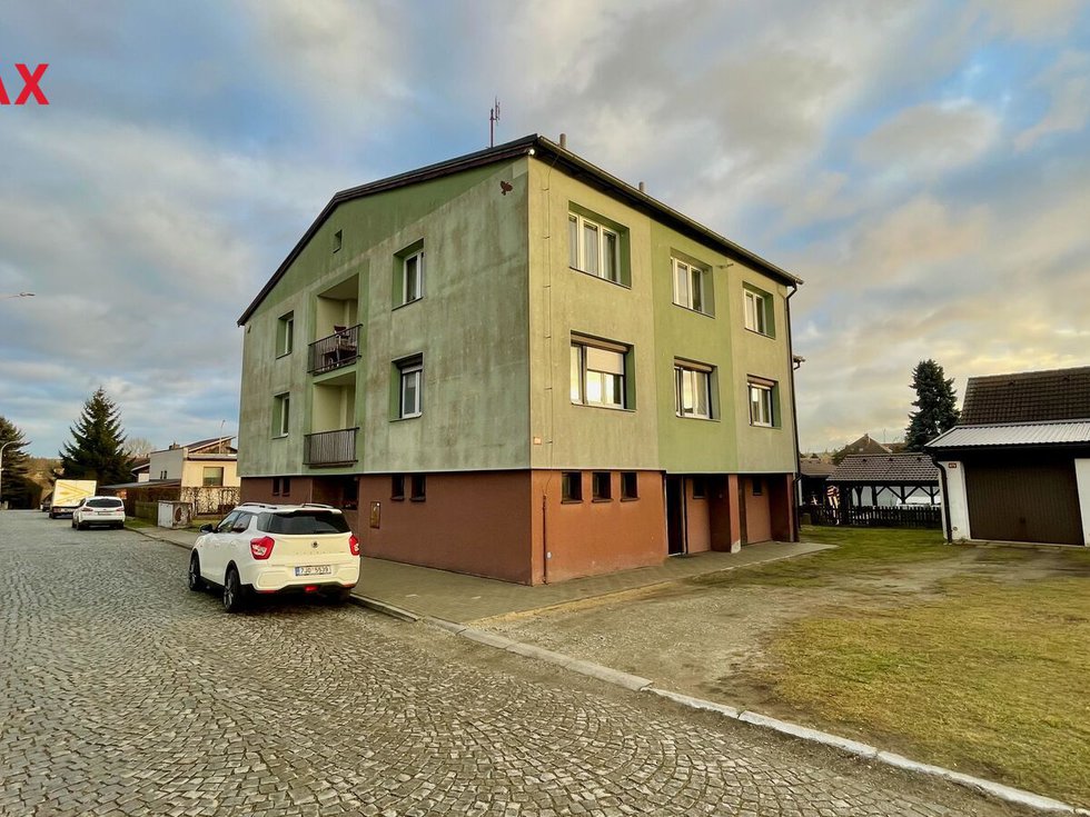 Prodej bytu 3+1 61 m², Černovice