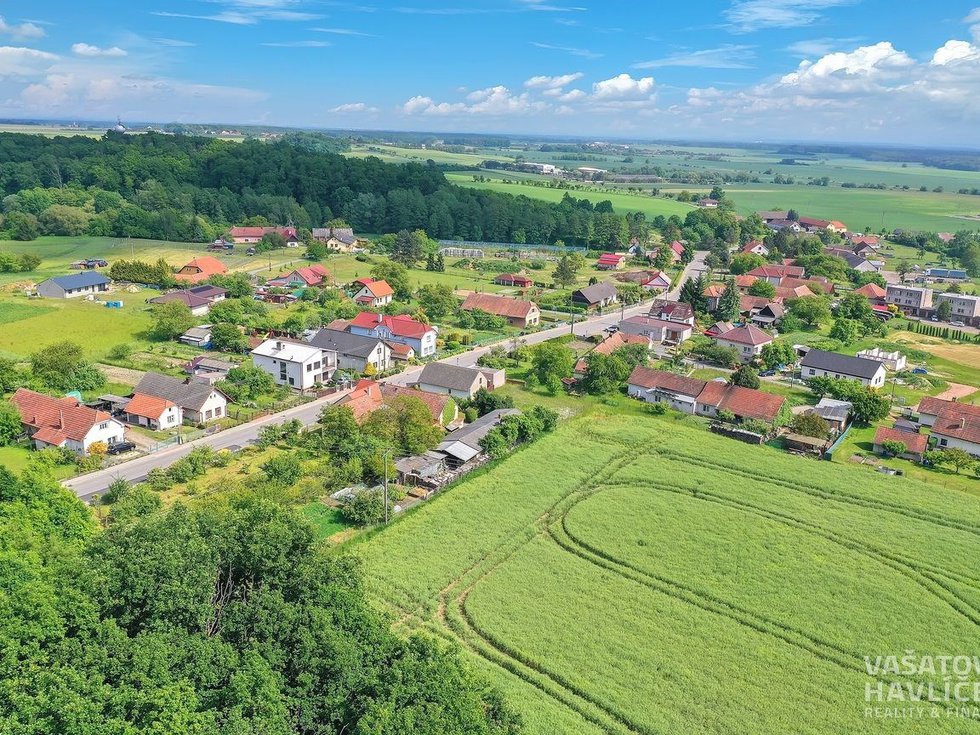 Prodej stavební parcely 4850 m², Žáravice