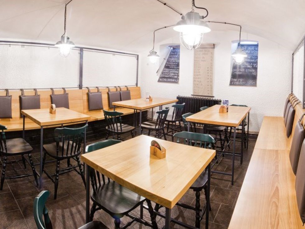 Prodej restaurace 107 m², Hradec Králové