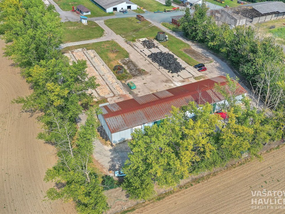 Prodej zemědělského objektu 600 m², Jasenná