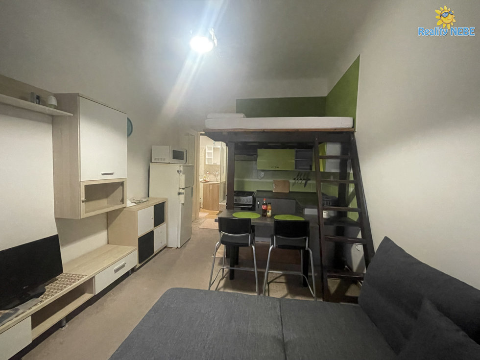 Pronájem bytu 1+kk, garsoniery 25 m², Praha