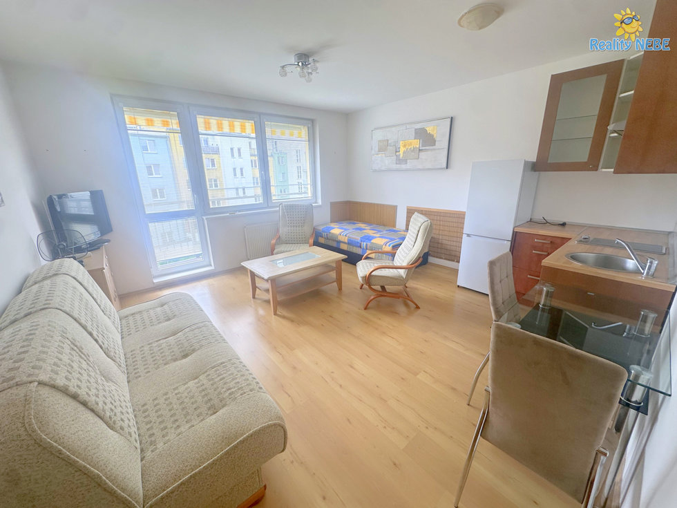 Pronájem bytu 1+kk, garsoniery 35 m², Praha
