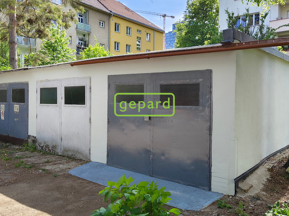 Prodej garáže 16 m², Brno