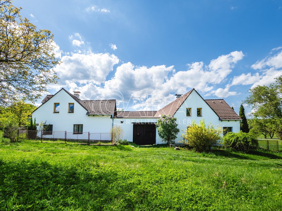Prodej zemědělské usedlosti 400 m², Čížkrajice