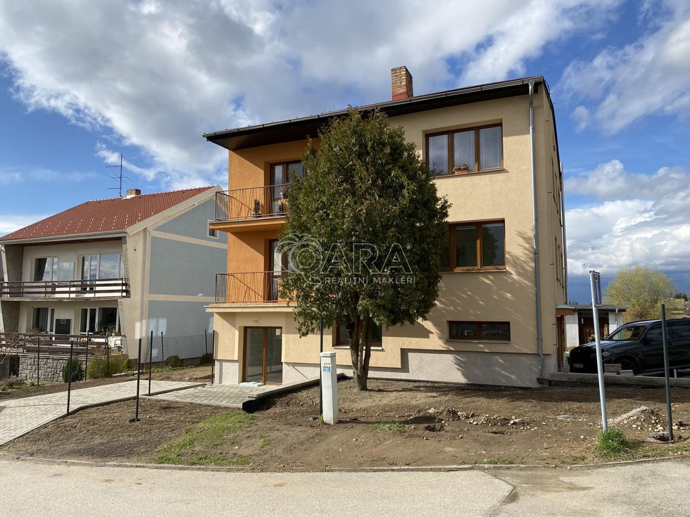 Prodej bytu 3+1 65 m², Staré Hodějovice