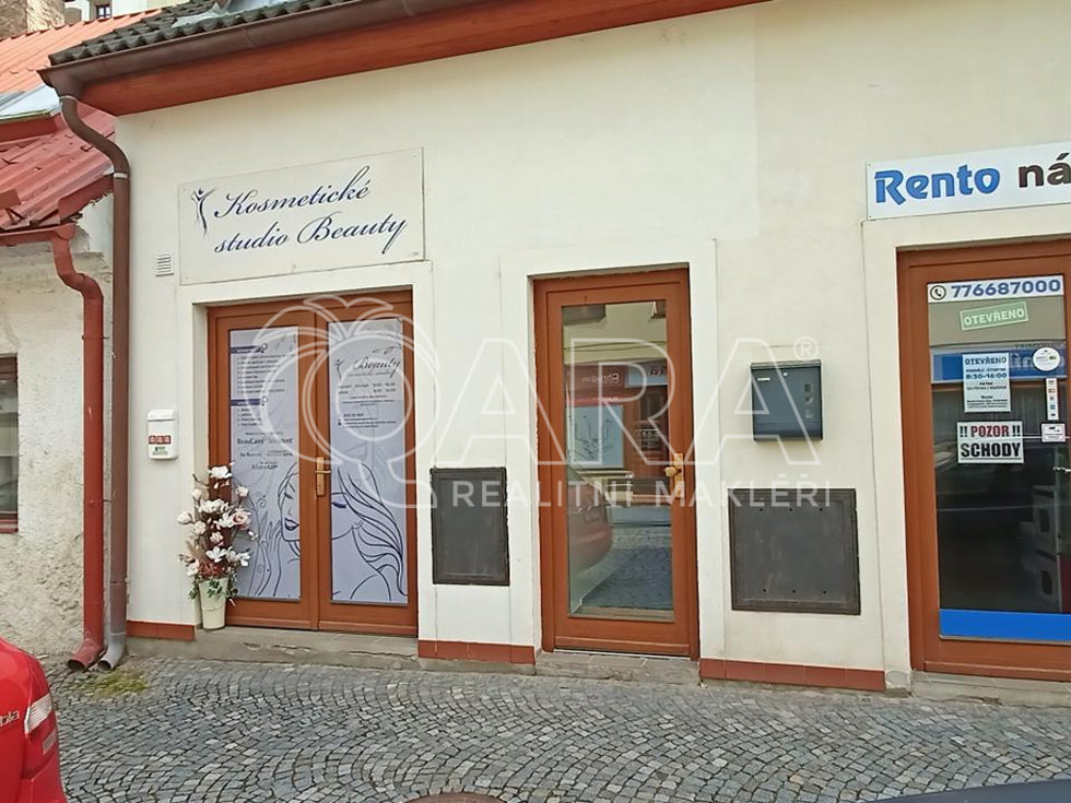 Pronájem obchodu 20 m², Chrudim