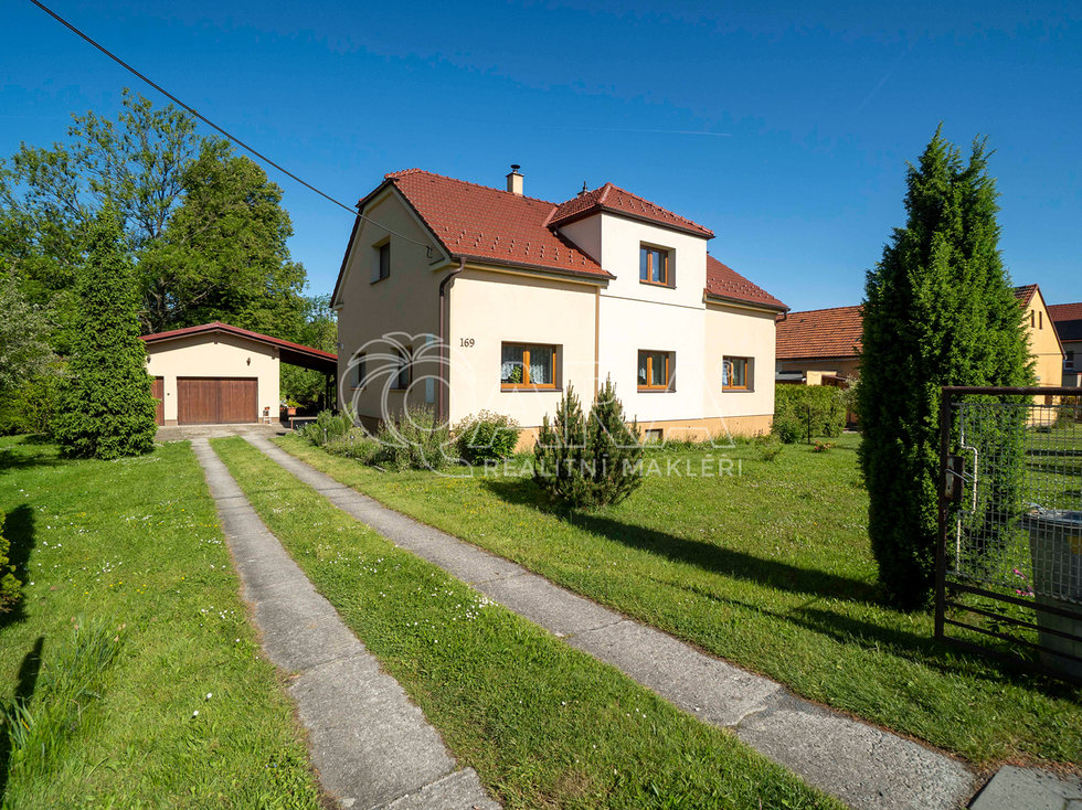Prodej rodinného domu 234 m², Petřvald