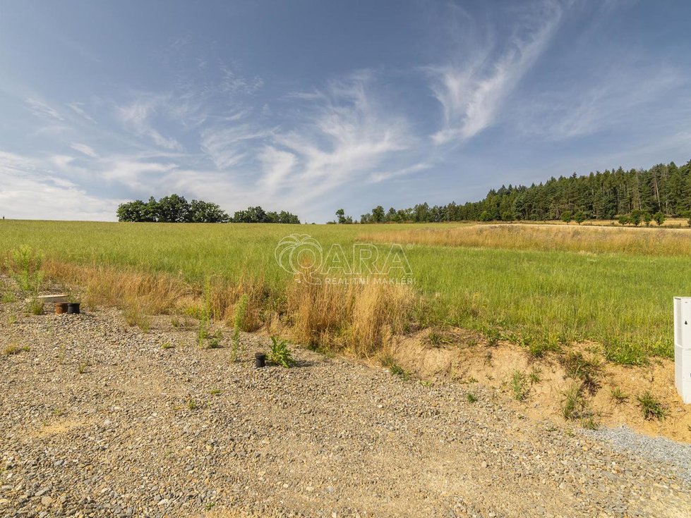 Prodej stavební parcely 1022 m², Radošovice