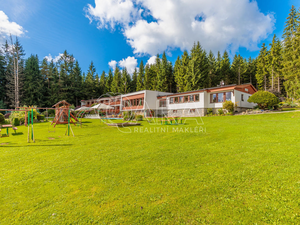 Prodej komerčního pozemku 6684 m², Lipno nad Vltavou