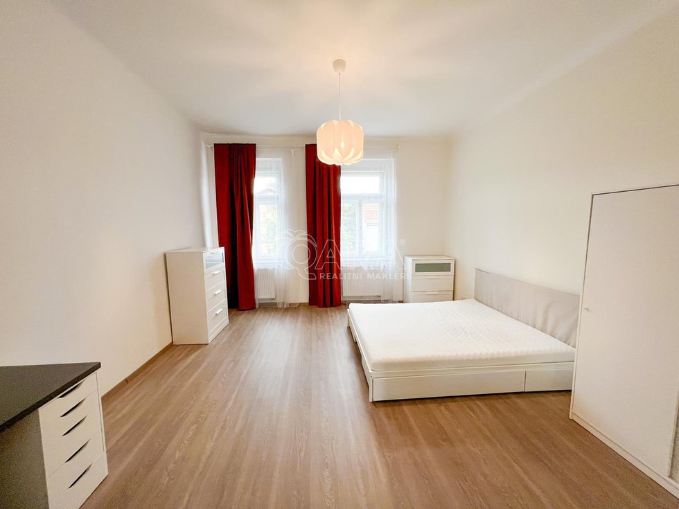 Pronájem bytu 2+kk 66 m², Praha