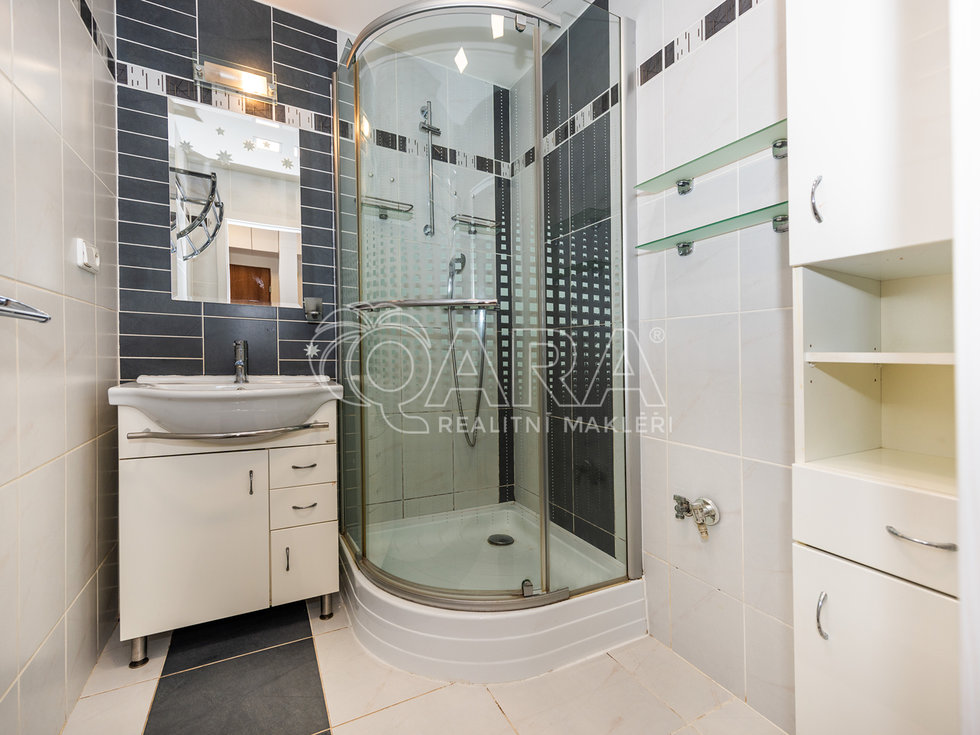Pronájem bytu 4+1 88 m², Trutnov