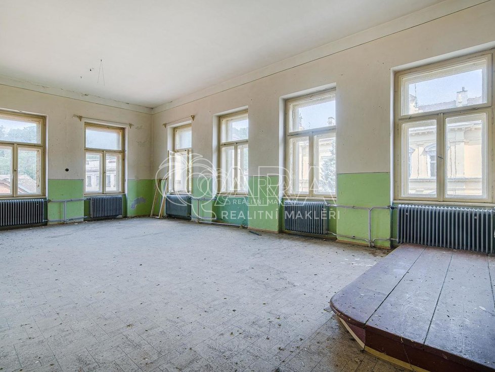 Prodej činžovního domu 750 m², Františkov nad Ploučnicí