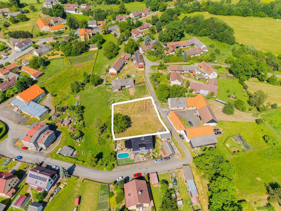 Prodej stavební parcely 1430 m², Chyšky