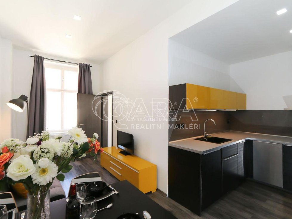 Pronájem bytu 2+kk 45 m², Praha