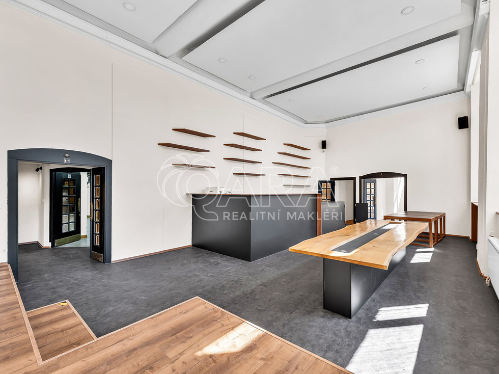 Pronájem obchodu 464 m², Praha