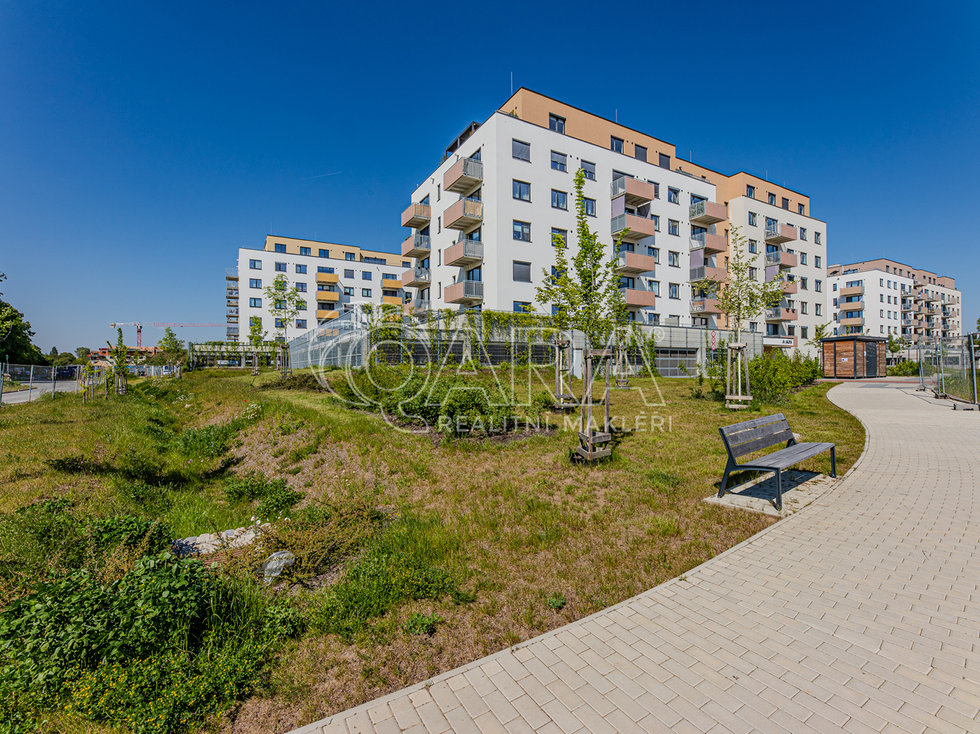Pronájem bytu 2+kk 52 m², Praha
