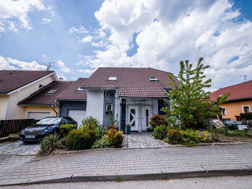 Prodej rodinného domu 200 m², Frymburk