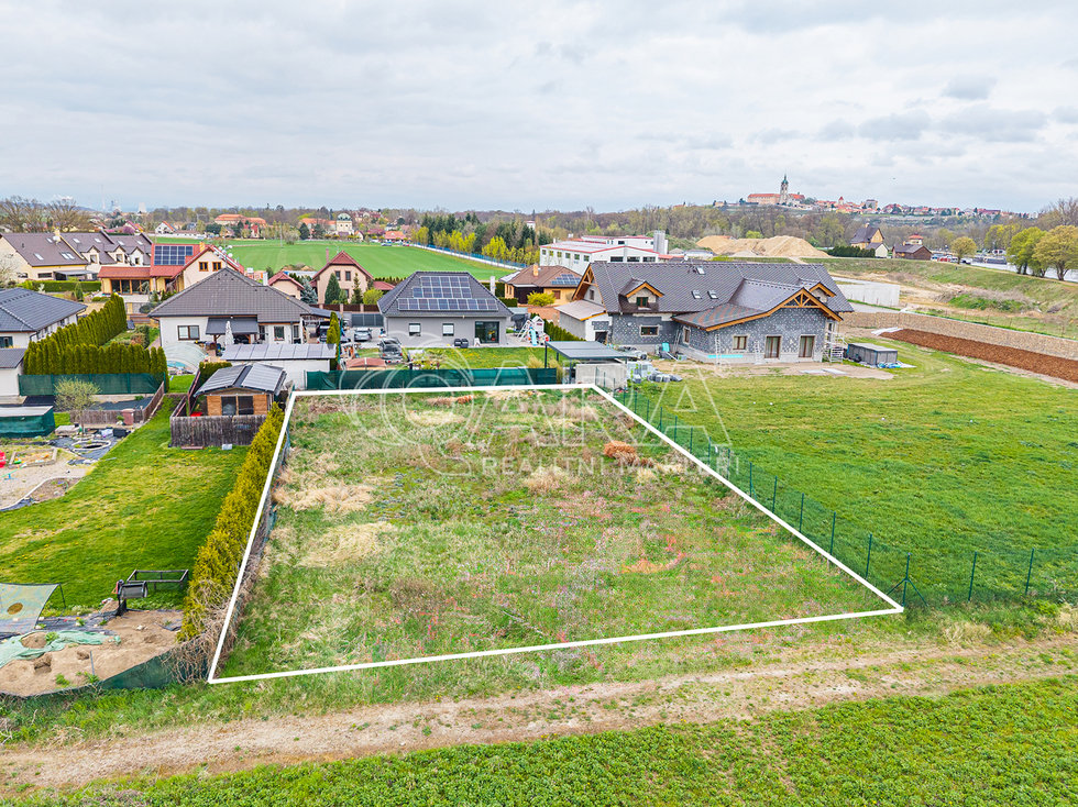 Prodej stavební parcely 967 m², Hořín