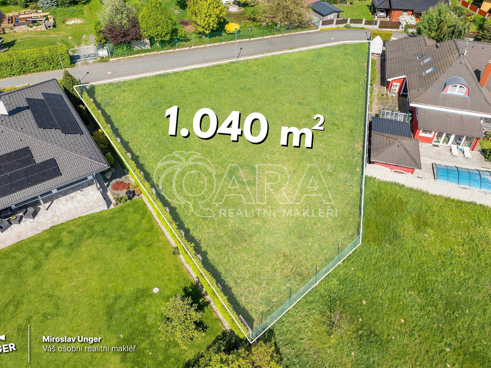 Prodej stavební parcely 1040 m², Vyžlovka