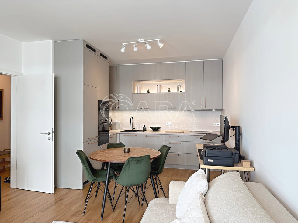 Pronájem bytu 2+kk 65 m², Praha