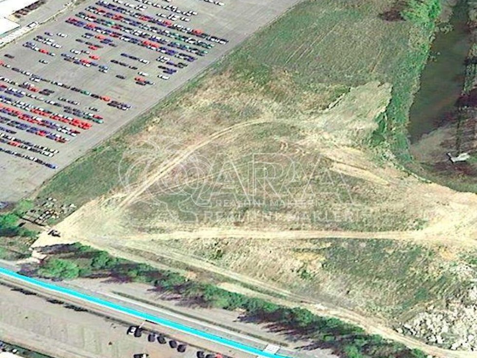 Prodej komerčního pozemku 30000 m², Mnichovo Hradiště