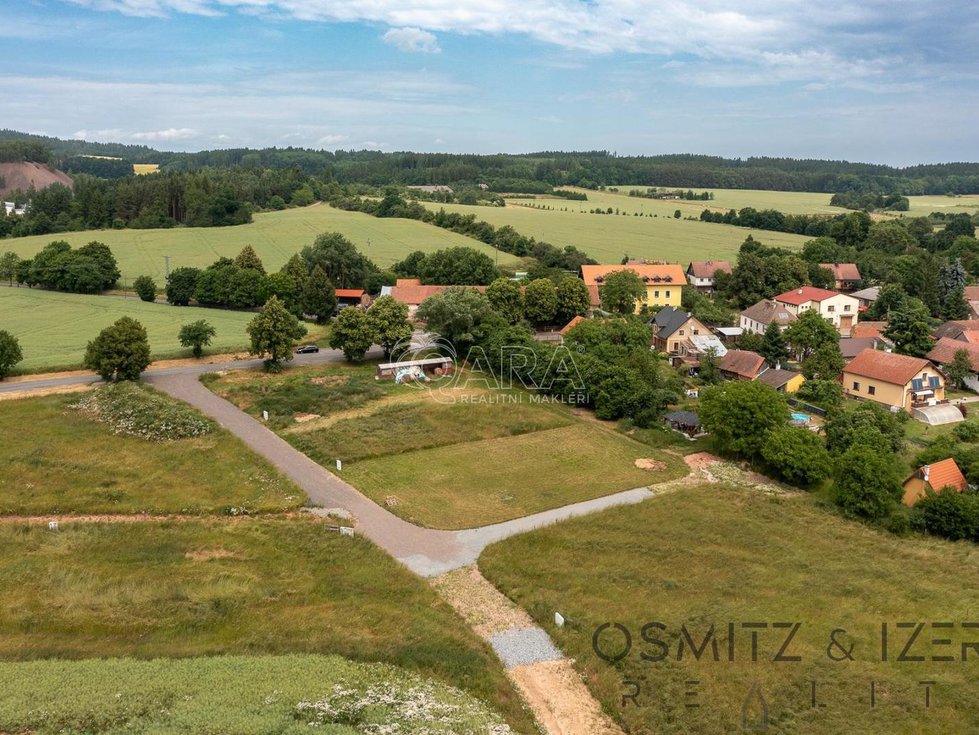 Prodej stavební parcely 1180 m², Lazsko