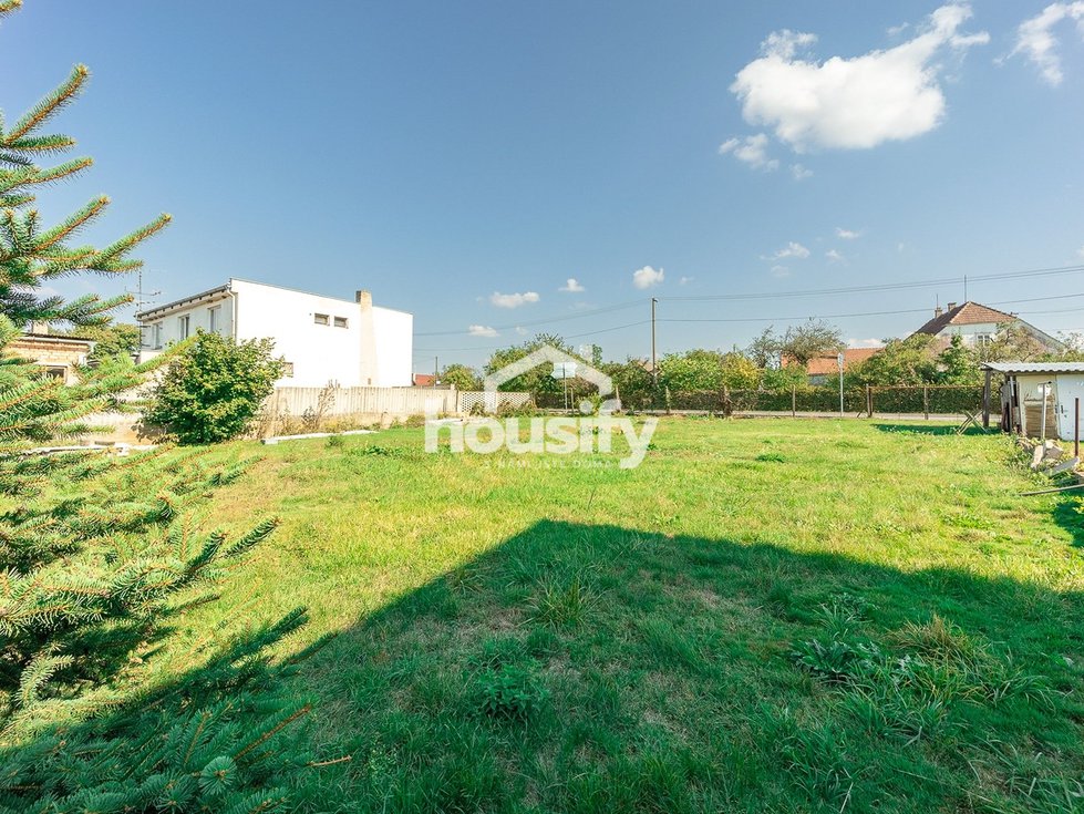 Prodej stavební parcely 836 m², Zálesí